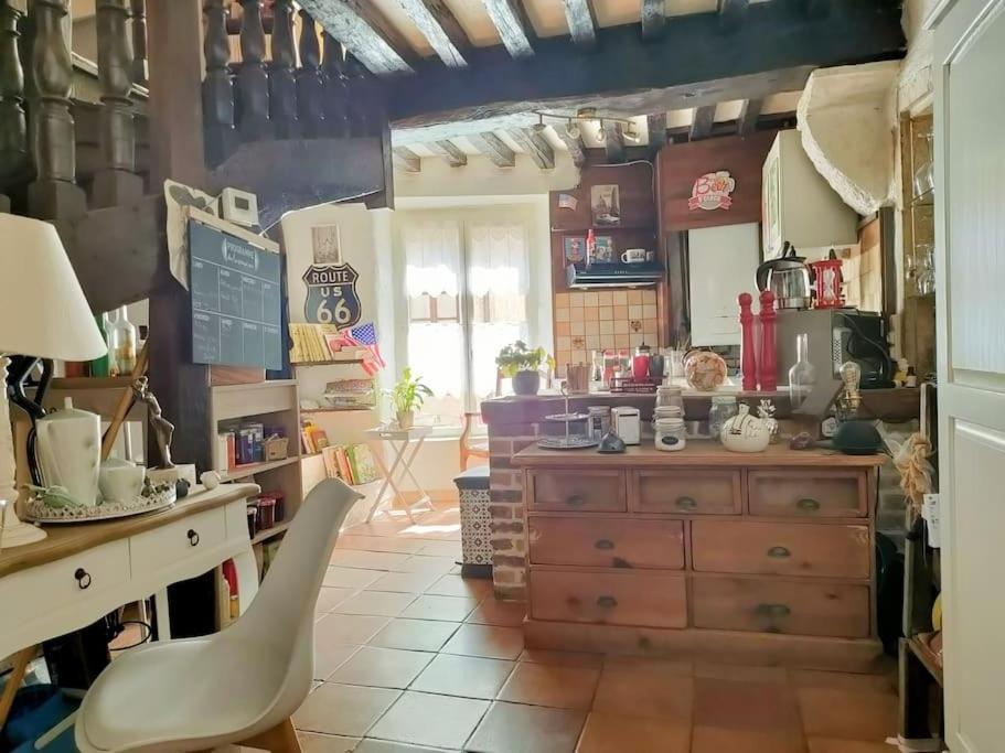 Ferienwohnung Le Cloitre Dole Exterior foto